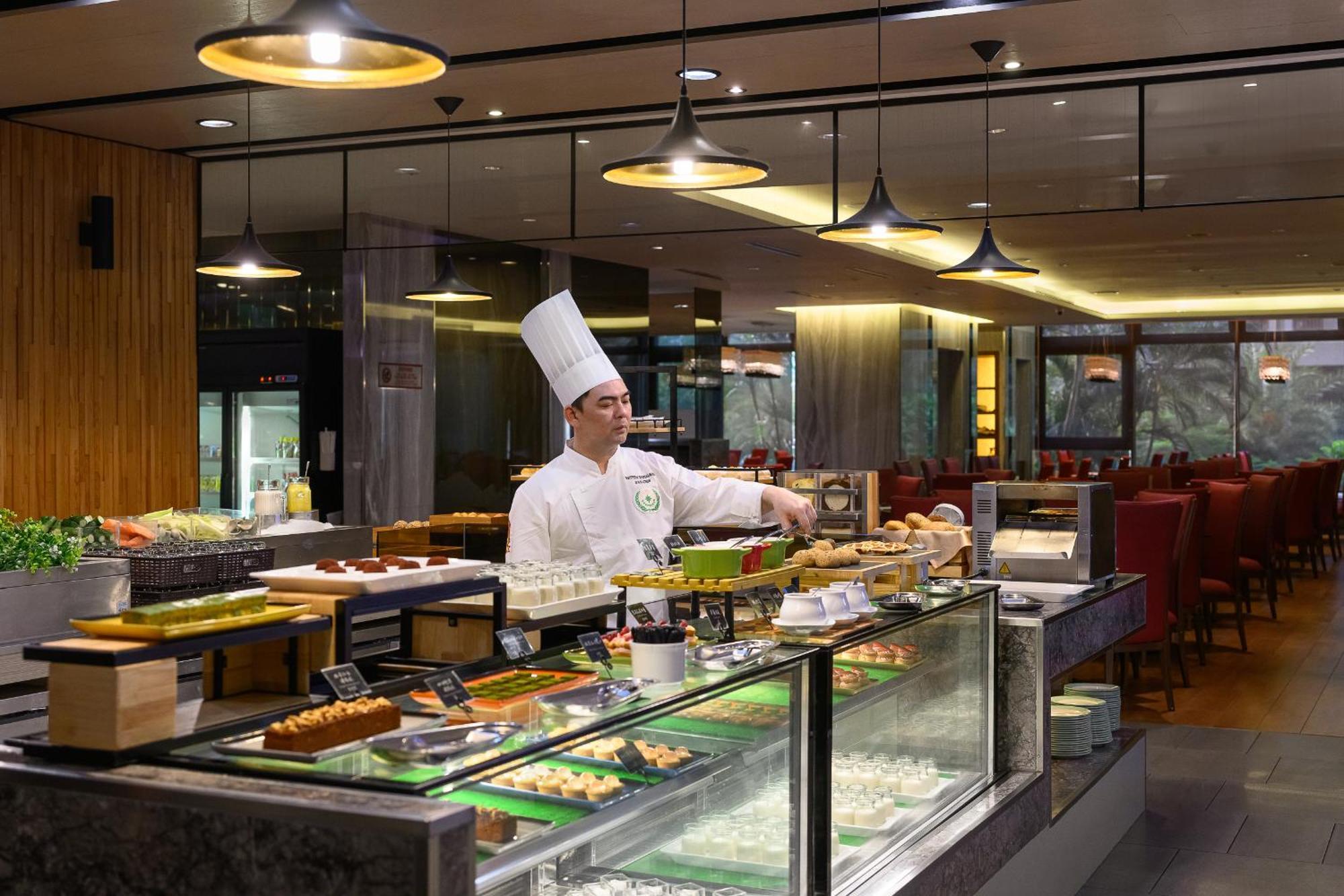 Evergreen Resort Hotel - Jiaosi Jiaoxi Εξωτερικό φωτογραφία A buffet at a hotel