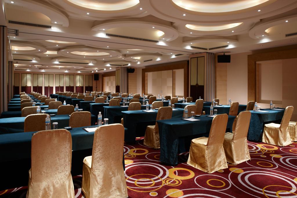 Evergreen Resort Hotel - Jiaosi Jiaoxi Εξωτερικό φωτογραφία The Grand Ballroom