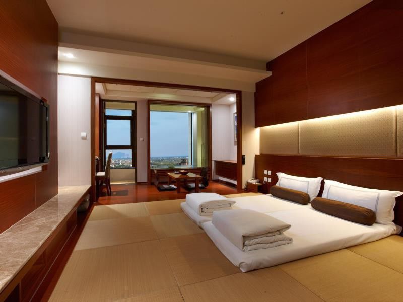 Evergreen Resort Hotel - Jiaosi Jiaoxi Εξωτερικό φωτογραφία A room at the hotel