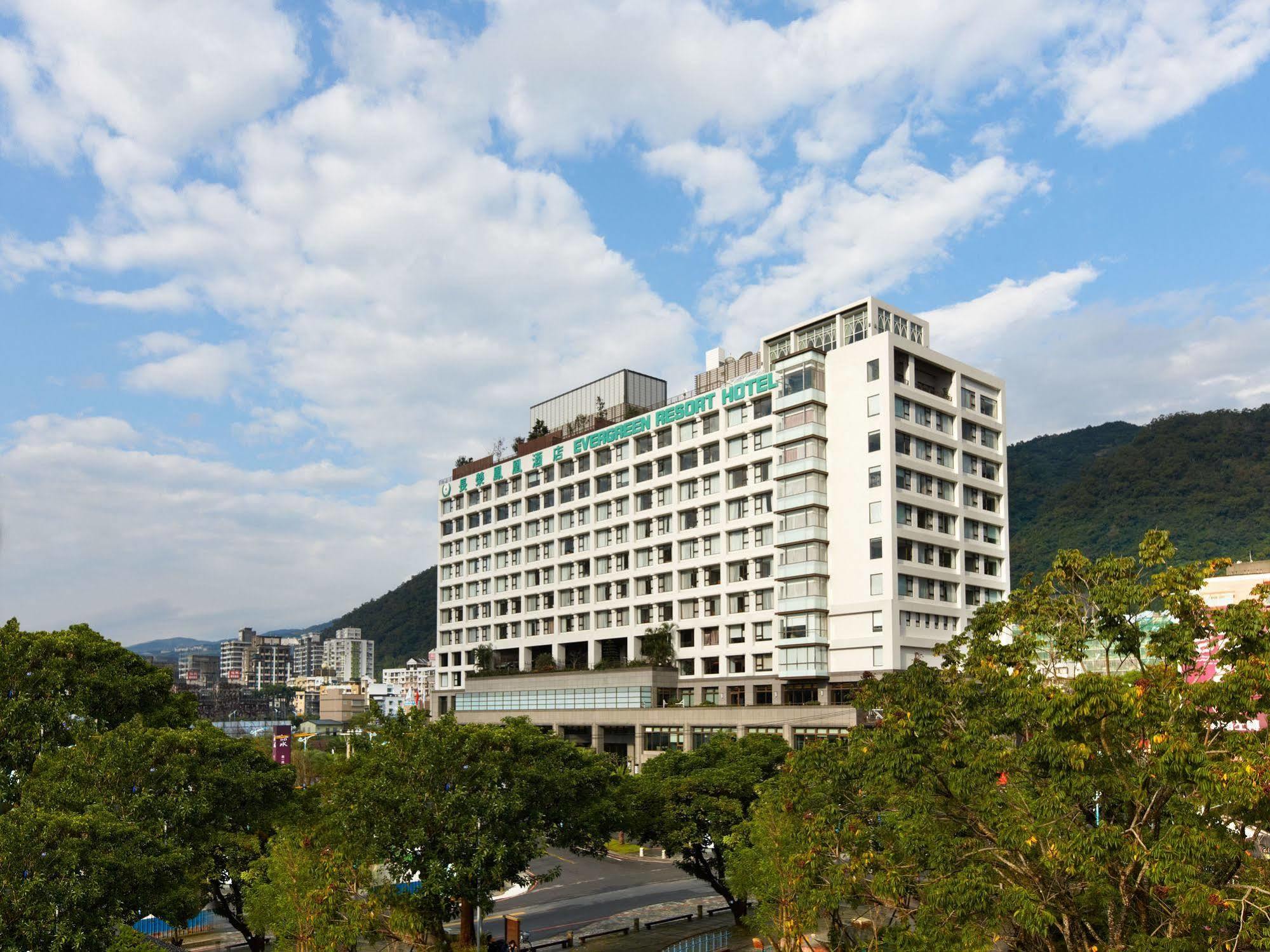 Evergreen Resort Hotel - Jiaosi Jiaoxi Εξωτερικό φωτογραφία National Yang-ming University