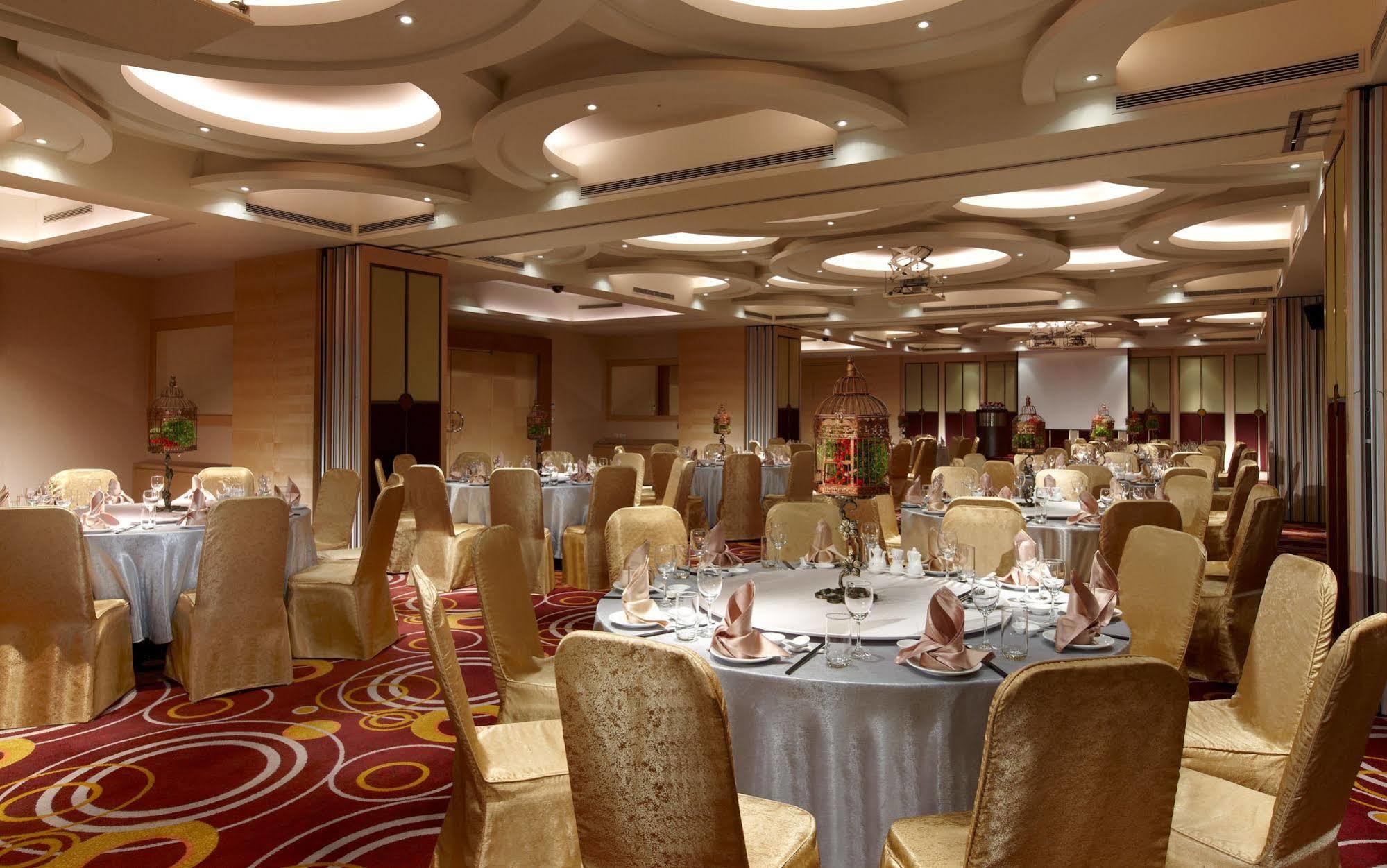 Evergreen Resort Hotel - Jiaosi Jiaoxi Εξωτερικό φωτογραφία The ballroom